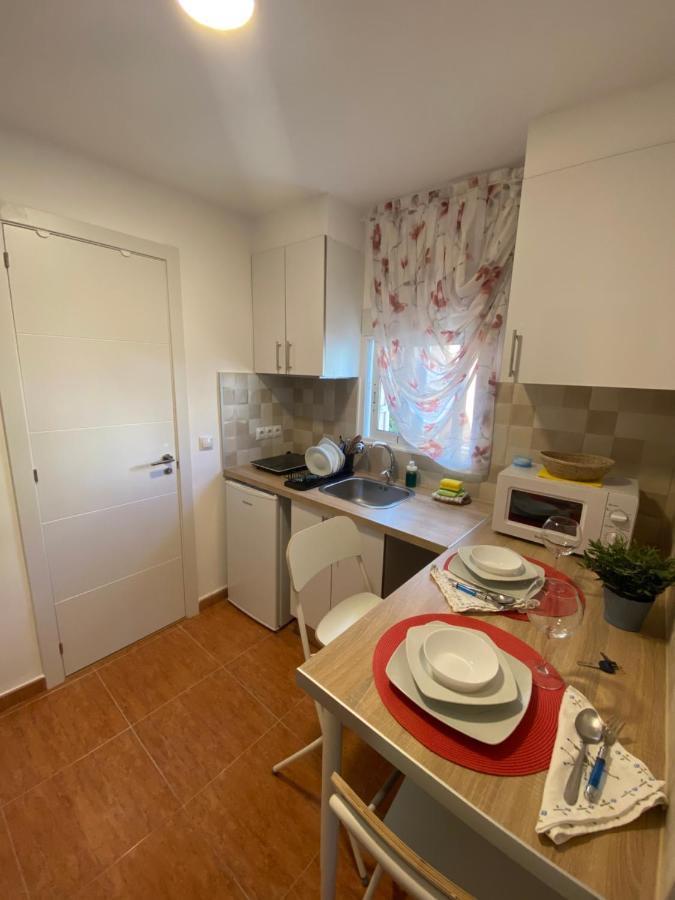 Habitaciones Con Bano Y Cocina Privada Valencia Exterior photo